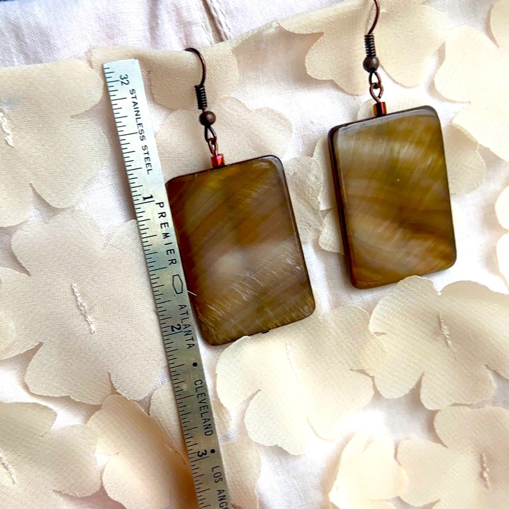 Antique Copper Amber Shell Rectangle Earrings - image 5